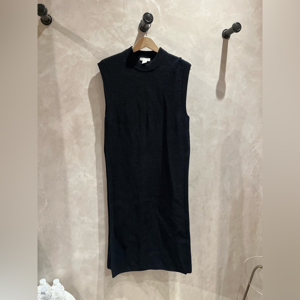 H&M sweater vest tunic size M